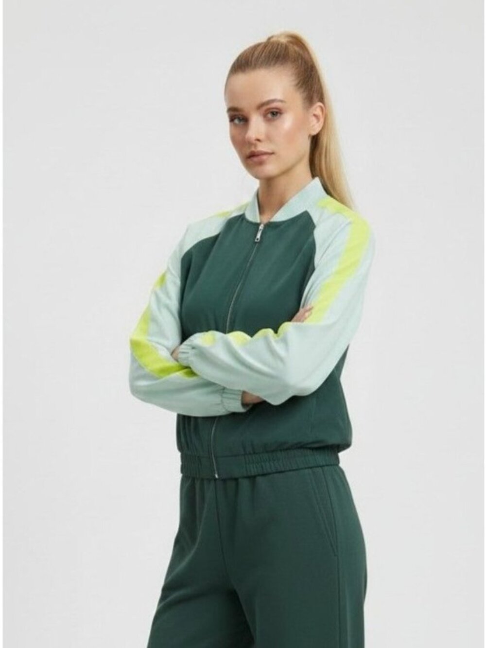 New York & Co Gabrielle Collection Perry Colorblock Bomber, Green, Small